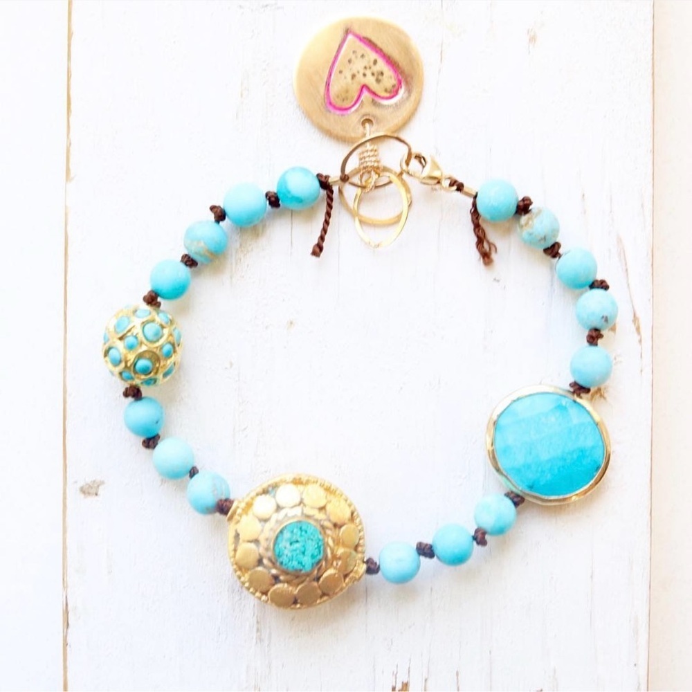 Turquoise and Gold Beaded Bracelet